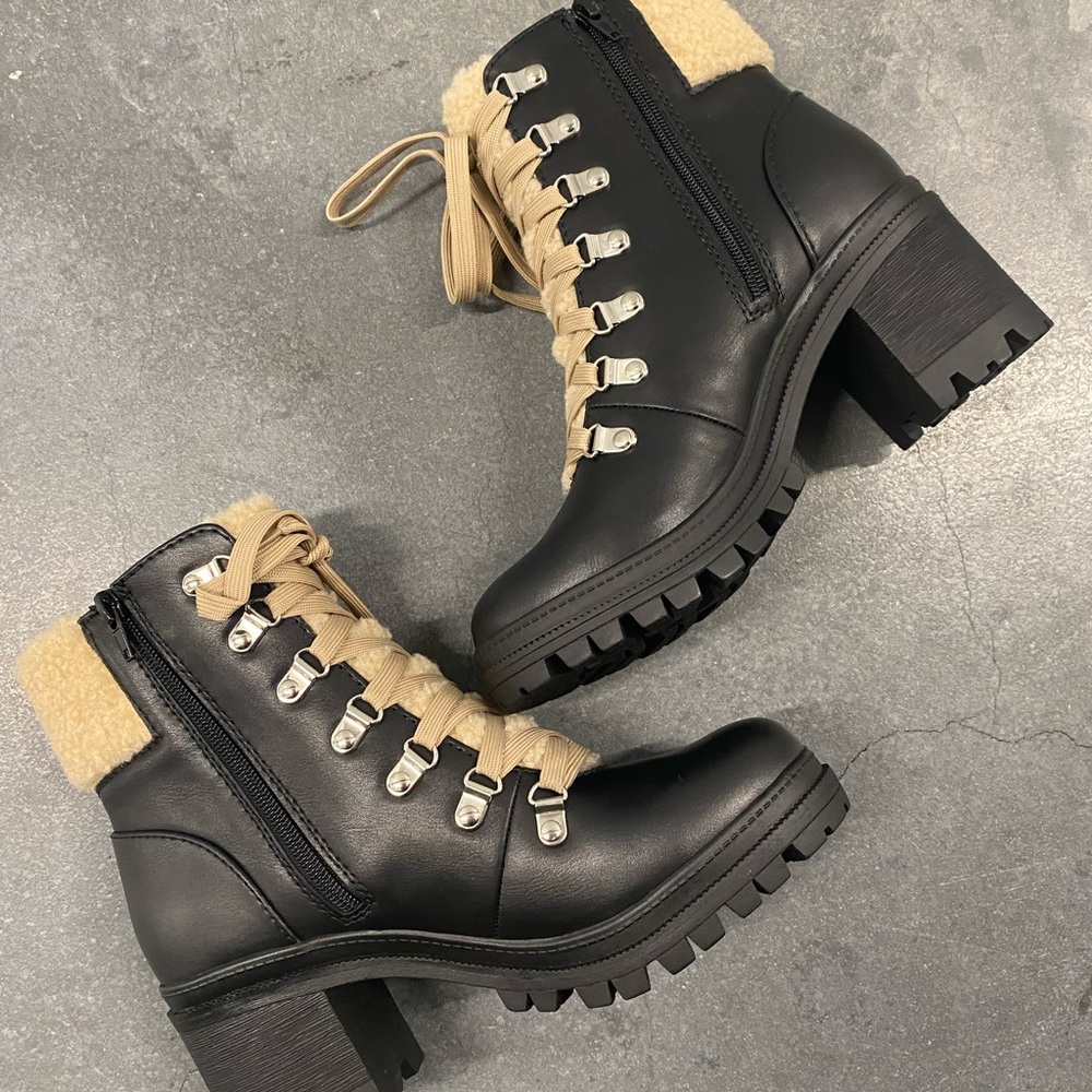 Women’s Combat Boots